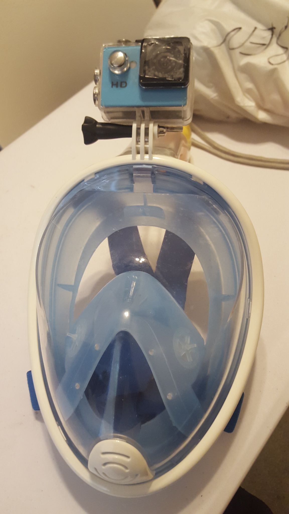 Easy breathe snorkel with action camera