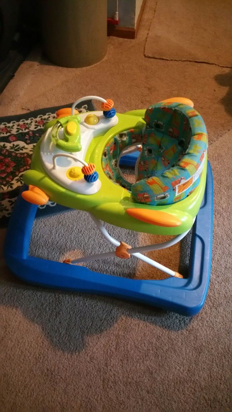 Safety 1st Baby walker