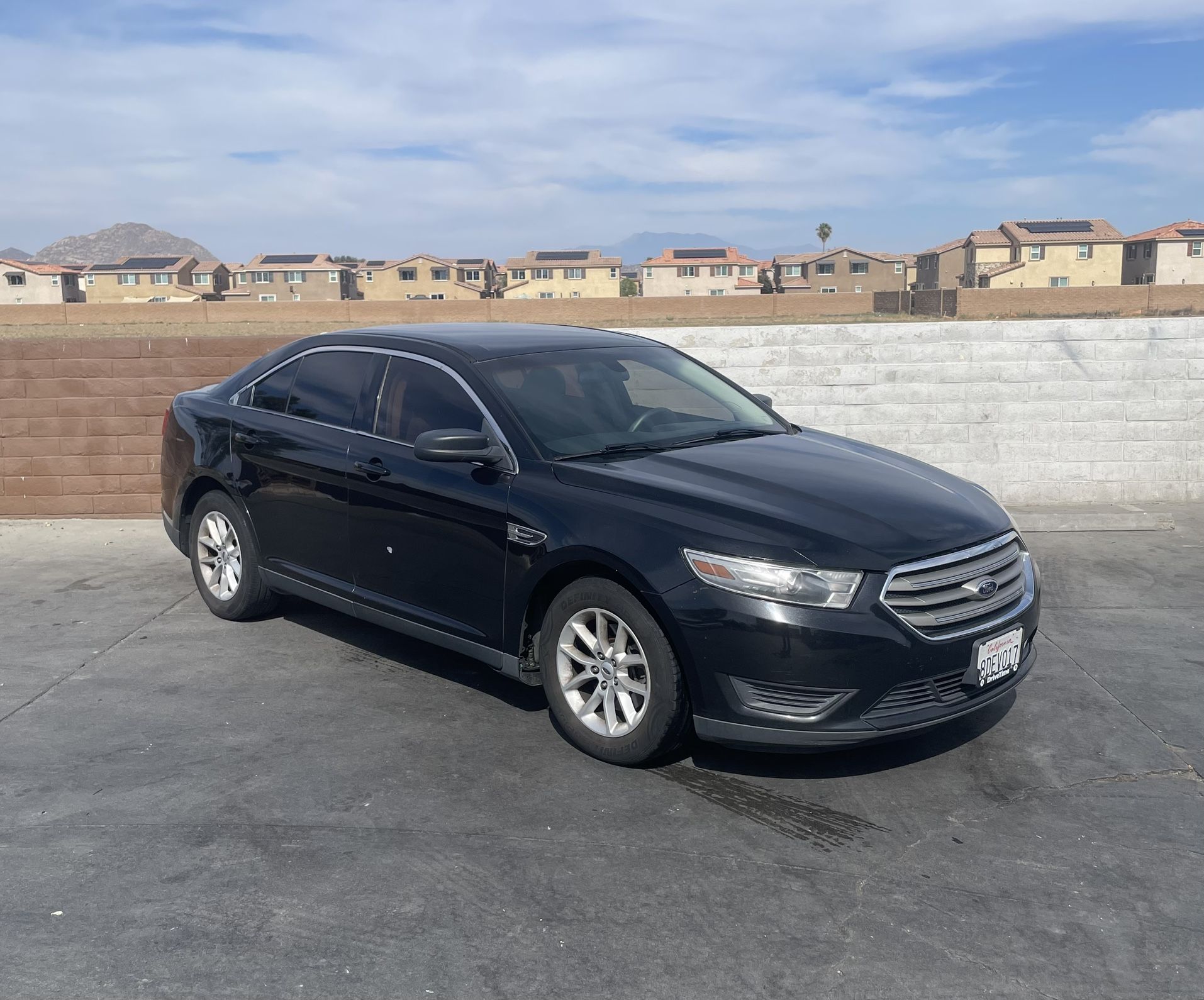 2014 Ford Taurus