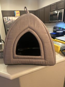 Small Dog Or Cat Bed 