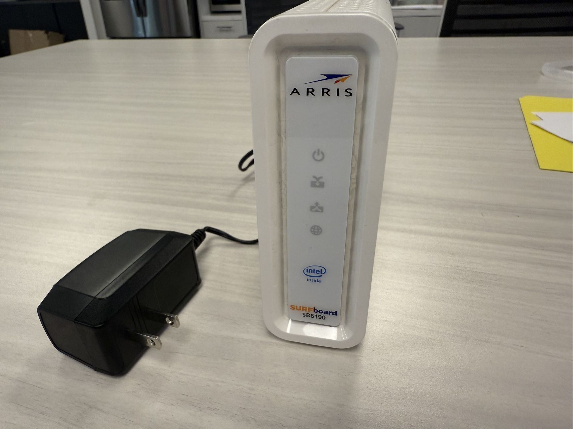 ARRIS SURFboard 6190 Cable Modem