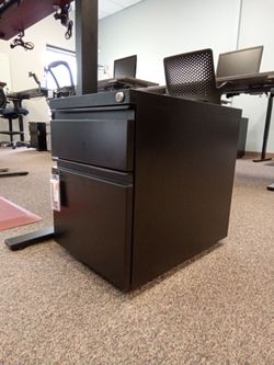 Metal File Cabinet | 2 Drawer