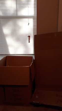 Moving Supplies - 26 lg &med boxes, shrink wrap