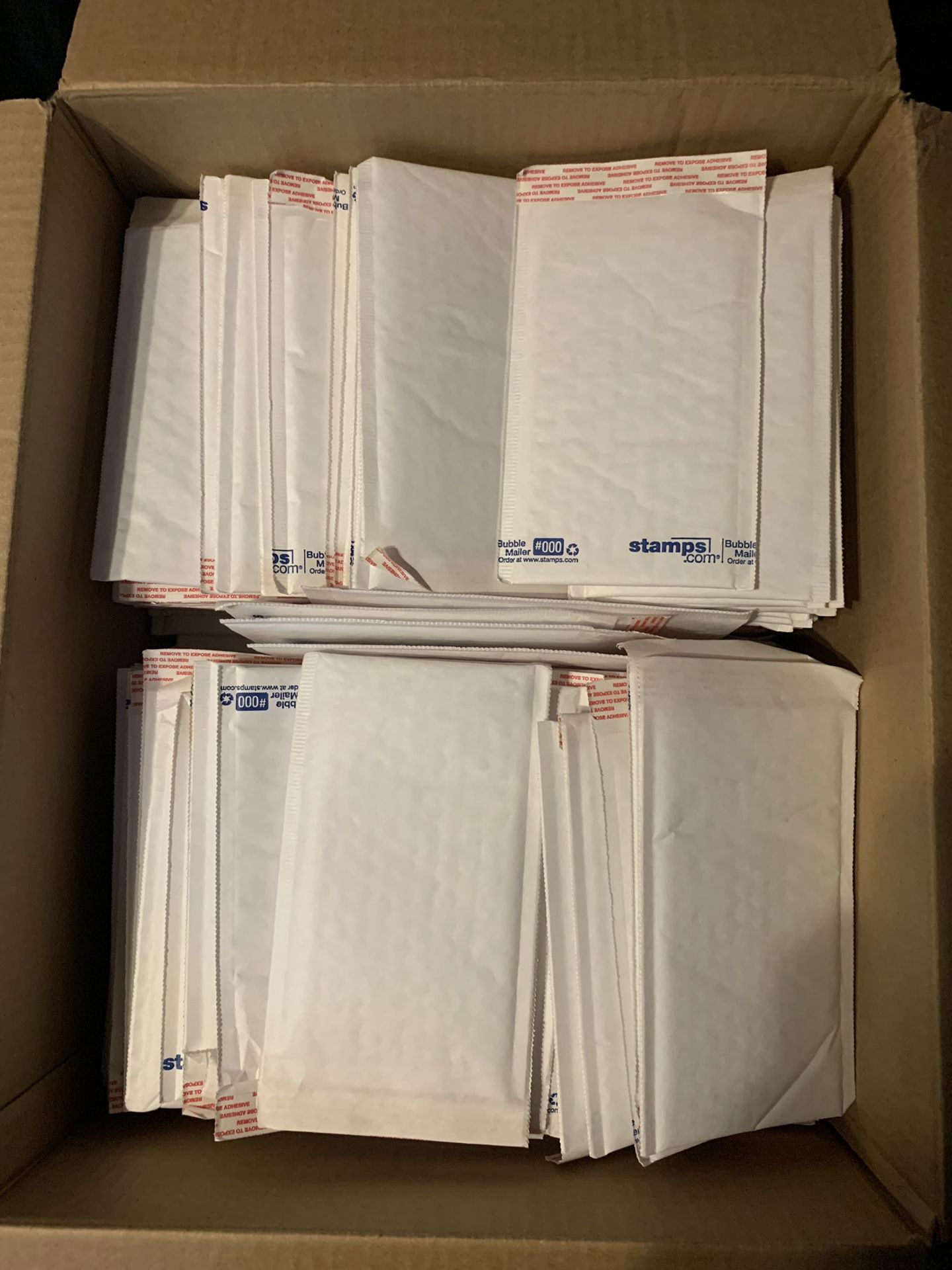 381 White 4.25” x 7” bubble mailer envelopes for shipping