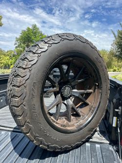 4 wheels used 20” tires are worn down.