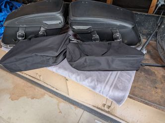 Harley Davidson leather hard bags with nostalgia rails