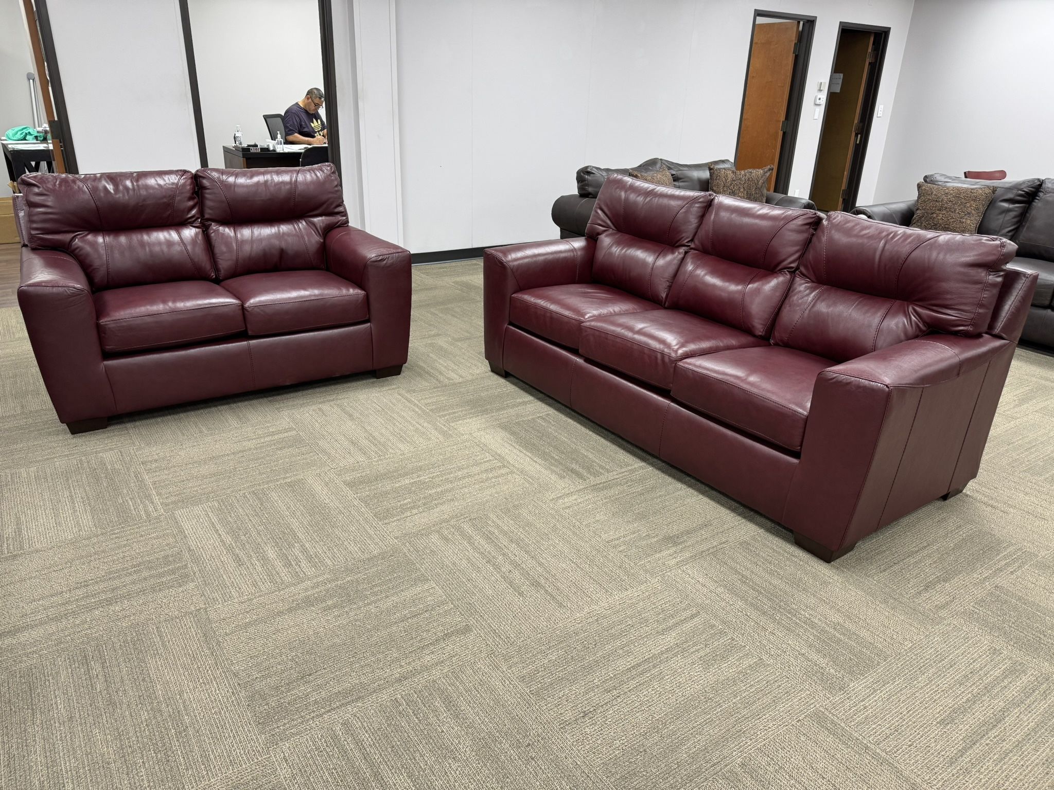 RED TOP GRAIN LEATHER SOFA AND LOVESEAT COUCH SET