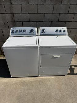 Whirlpool washer and dryer In excellent working condition. Could be separated.