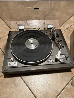 Vintage Sanyo Direct Drive Turntable Record Player – with Dust Cover