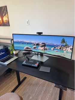 Samsung Odyssey OLED Gaming Monitor