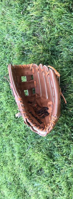 Franklin 10.25” Baseball Glove