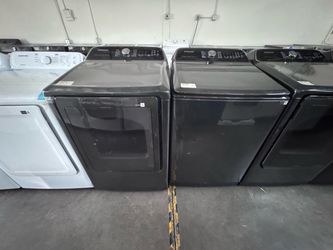 Samsung Black Front-Load Dryer