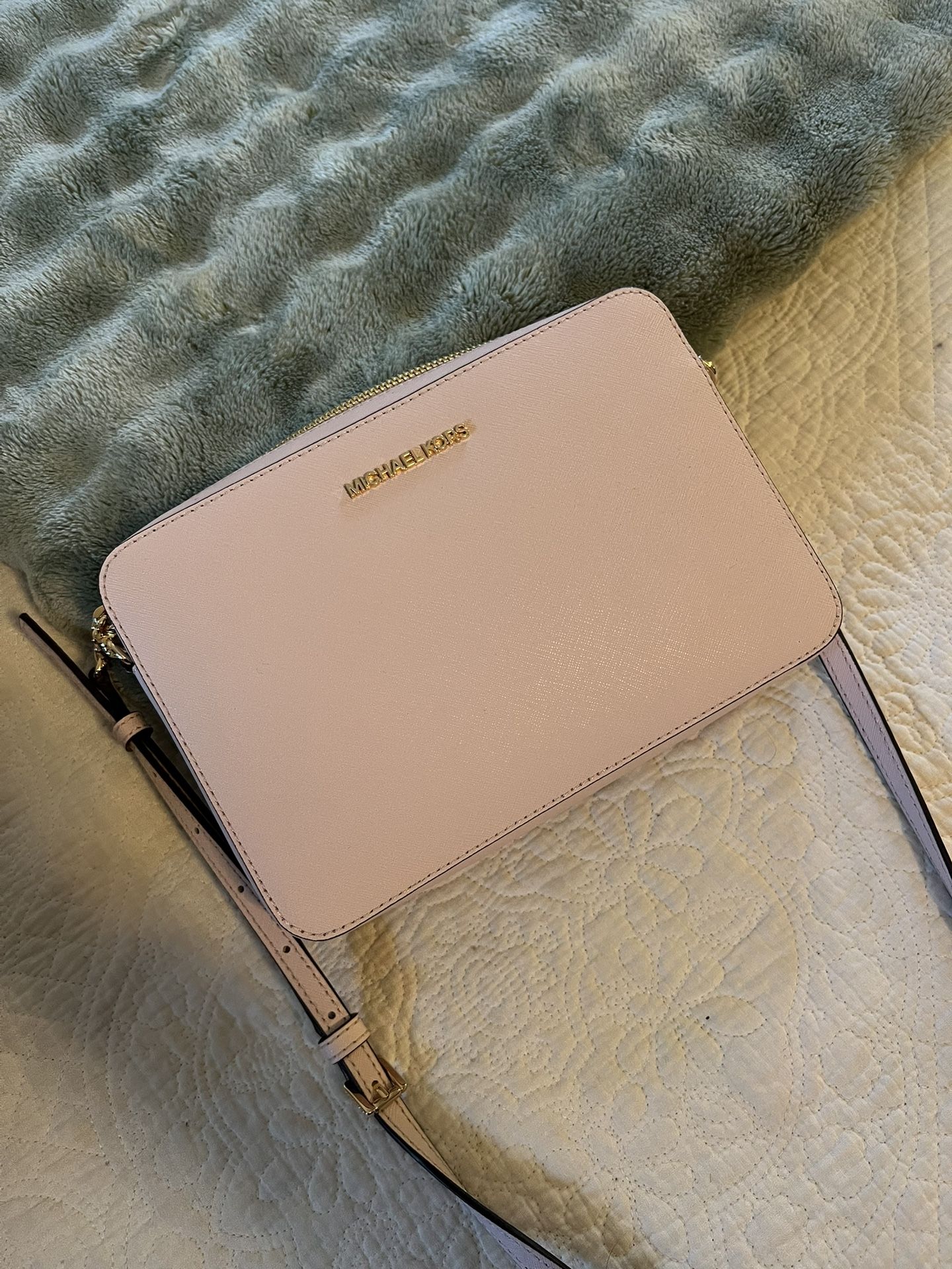 Michael Kors Crossbody Purse