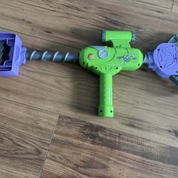 Disney Park Buzz Lightyear Claw Grabber