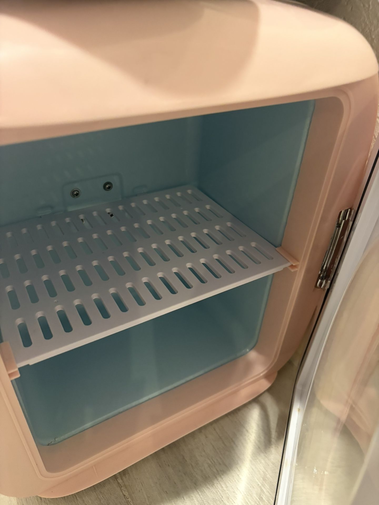 Mini Fridge Pink