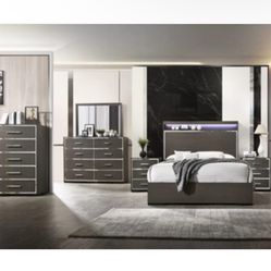 Queen Bedroom Set