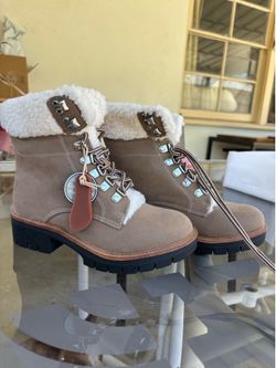 Mia boots