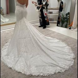 Lace Mermaid Wedding dress 5’3 Size 10 w/ veil