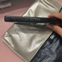 Victoria’s Secret curling iron