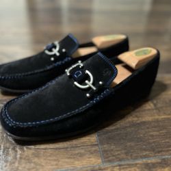 Men’s Size 8.5 - Italian made suede and Leather shoes