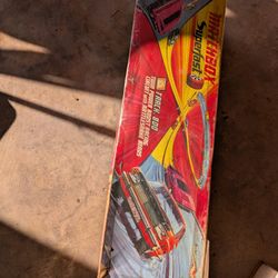 vintage Matchbox Superfast Track 800 Twin Power Boost Racing Circuit set