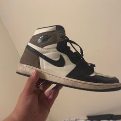 Size 12 Used Mochas 