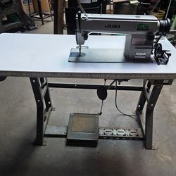 JUKI DDL-5530 Industrial Sewing Machine – Low Usage, Walking Foot"