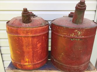 Shell and Illinois Farm Supply Gas Cans!