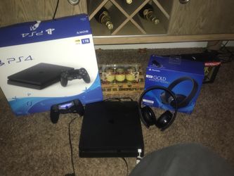 Ps4 (Jet black , 1TB)