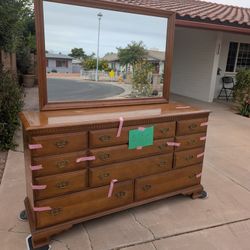 $75 . Buena Madera. Mueble Con Espejo