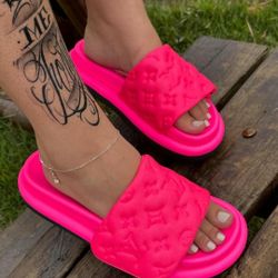 🩷Women Pink Pool Slides 👉Size 6 To 11 Available 