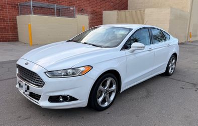 2014 Ford Fusión SE