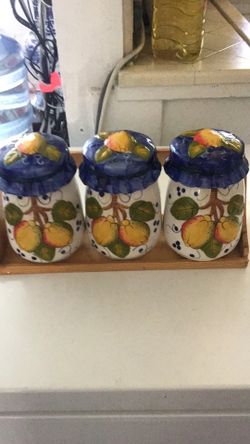 Canister of fruits