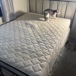 Queen Size Bed  Frame With Headboard 