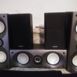 5 Onkyo Surround Sound Speakers 130watts