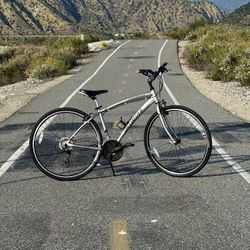 Specialized Crossroads Sport Hybrid - Medium (Fits 5'6" - 5'10")