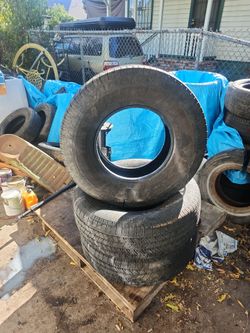 threeLT265/75/17