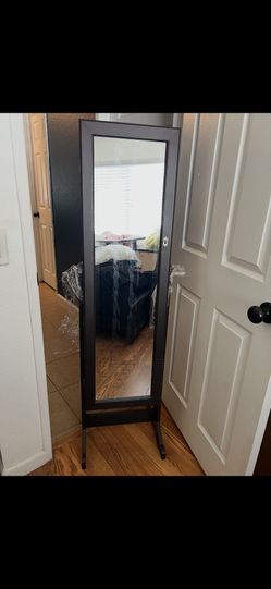 Jewelry And Mirror