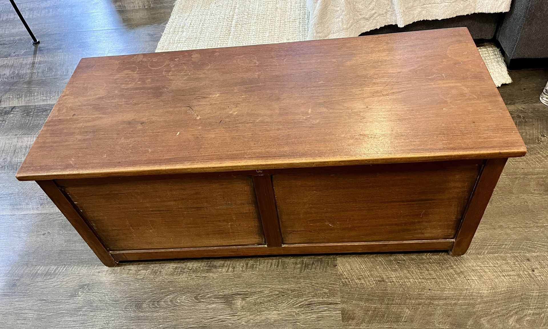 Distressed Old Wood Hinged Trunk Box Chest Coffee Table Storage 
