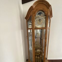 Beautiful Howard Miller Floor Clock W/Moon Dial & 4 Chime Sounds