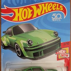 Hot Wheels: Porsche 934 Tuebo Rsr
