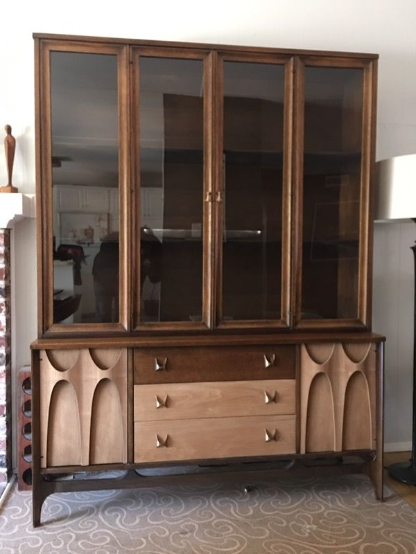 Mid century modern Broyhill Brasilia China Cabinet Hutch Credenza