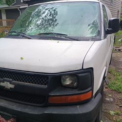2008 Chevy Express 1500 Extended Cargo Van