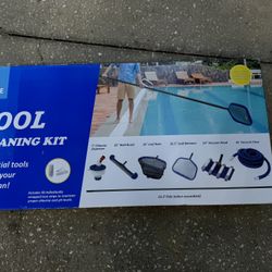 8 Piece Pool Cleaning Kit 