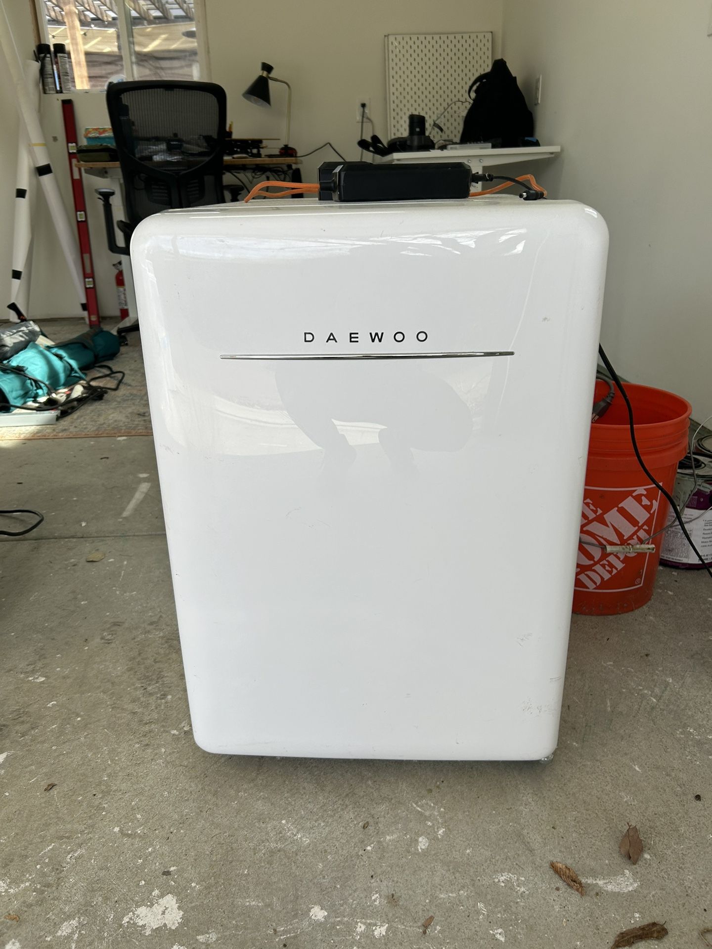 Daewoo Mini Fridge