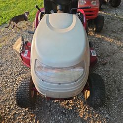 White Riding Lawn Mower 