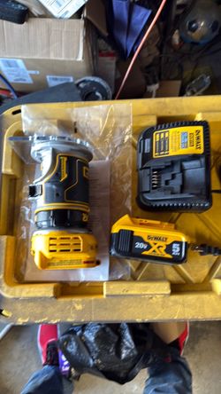 Router Dewalt batería 5Ah y cargador