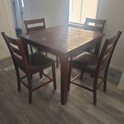 Dinning Table 50$ Park And Irvington Area