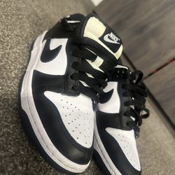 Panda Dunks Size 5y