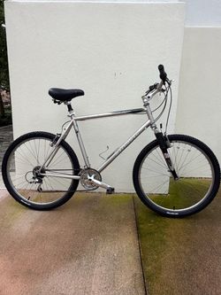 Specialized Hardrock Mountain Bike